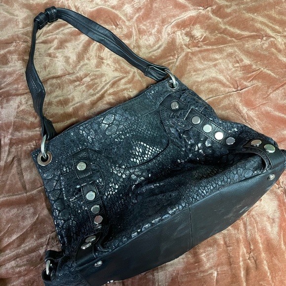 b. makowsky Handbags - B Makowsky snakeskin print purse